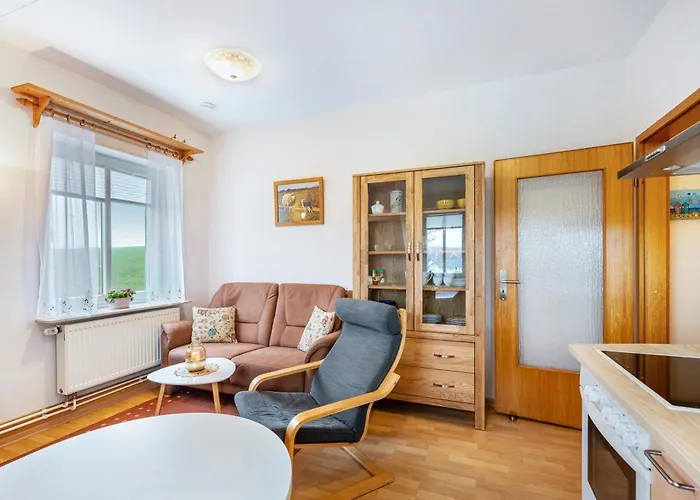 アパート Ole Post